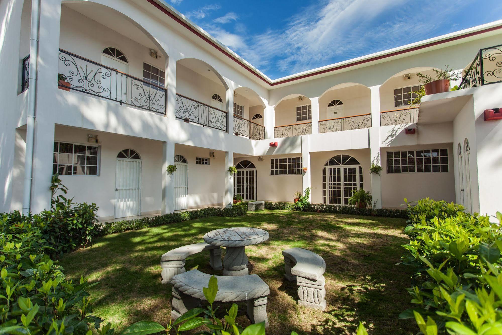 Executive Managua Hotel Exterior photo